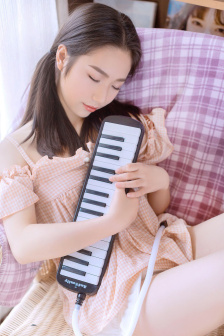 国产清纯美女爆白浆